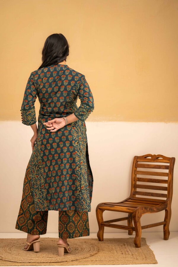 Dark Green Straight Ajrakh Kurta with cowrie shells details - Image 4