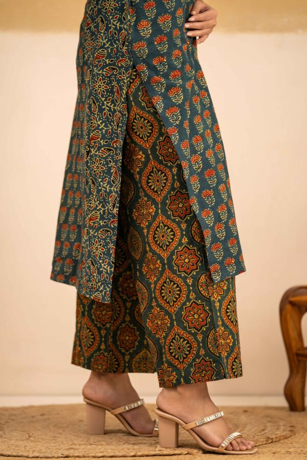 Dark Green Straight Ajrakh Kurta with cowrie shells details - Image 3