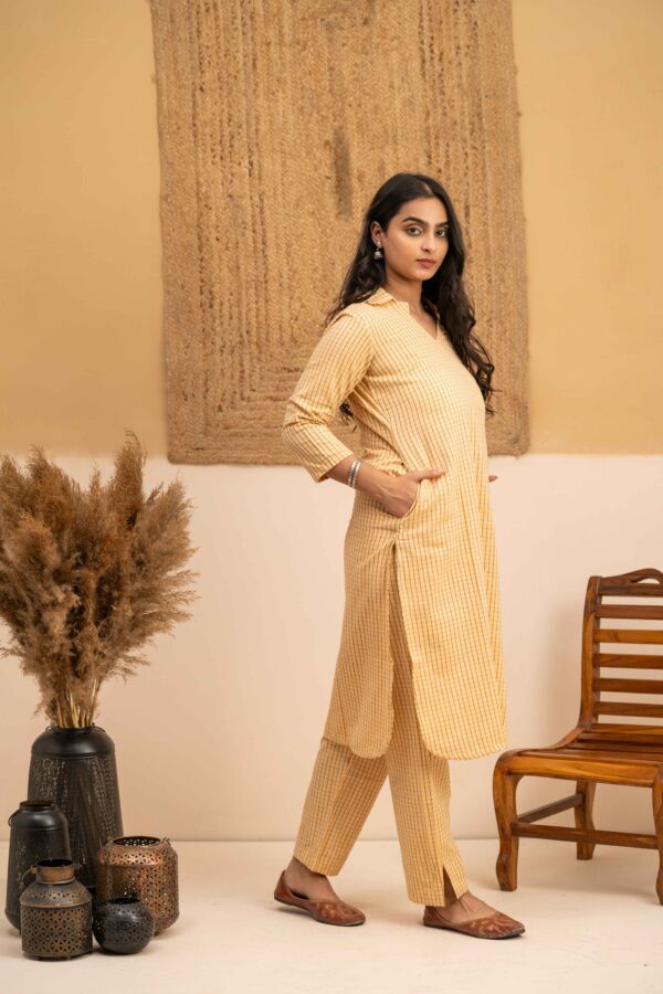 Hand woven cotton Kurta and Palazzo set - Image 3