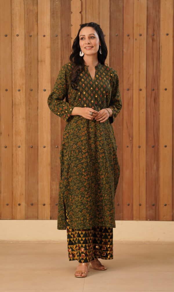 Green Ajrakh Flare Kurta with side slits and mirror & thread hand embroidery in cotton fabric - Image 2