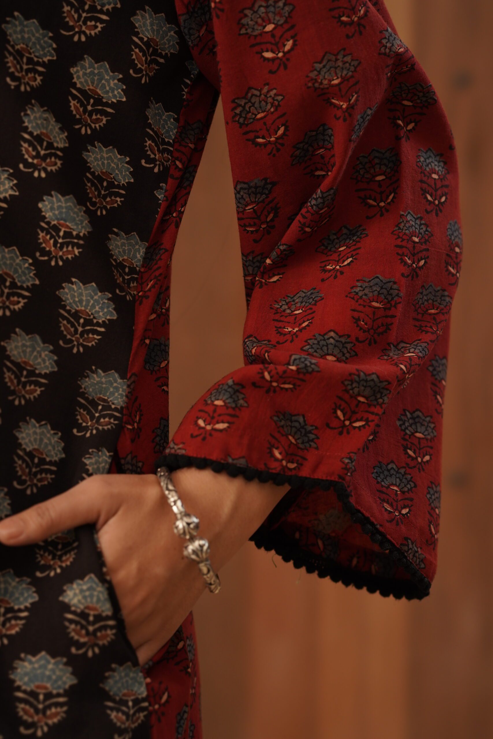 Aairah Amroha Kurta Set With Ikat Detailing