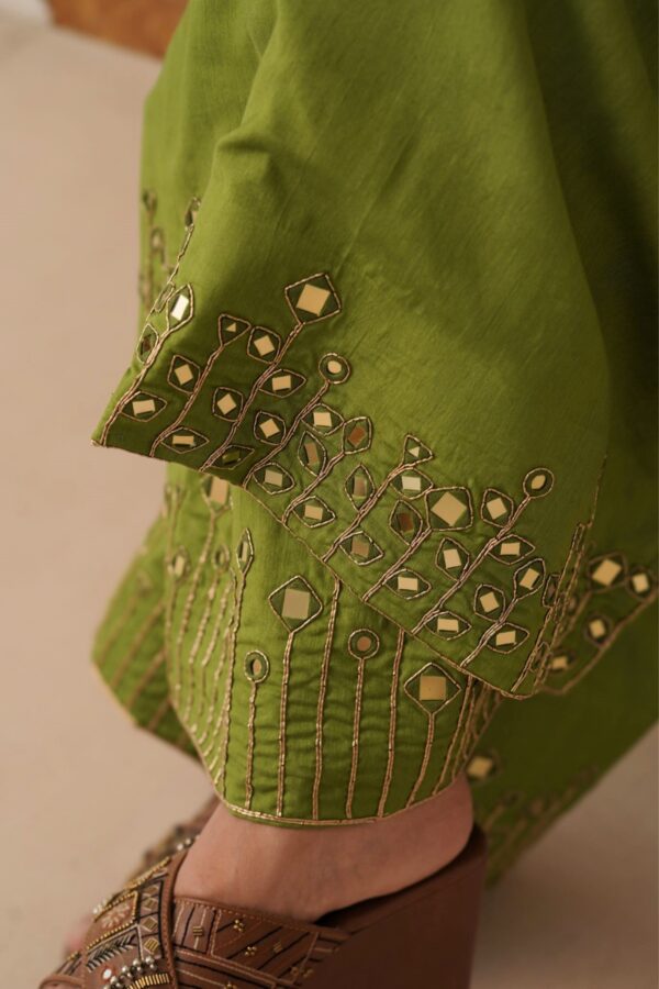 Hand embroidered Kosa Silk Straight Kurta with Side pockets and Palazzo with Rust Organza Duaptta-Set of 3 - Image 7