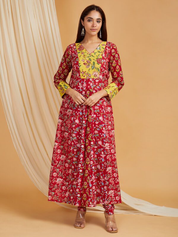 Red Hand Block Printed Cotton Flared Kurta with Churidaar Pants Set of 2 - Image 4