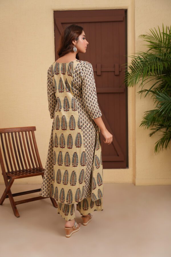 Off White Cotton Ajrakh A-Line Kurta with crochet lace - Image 4