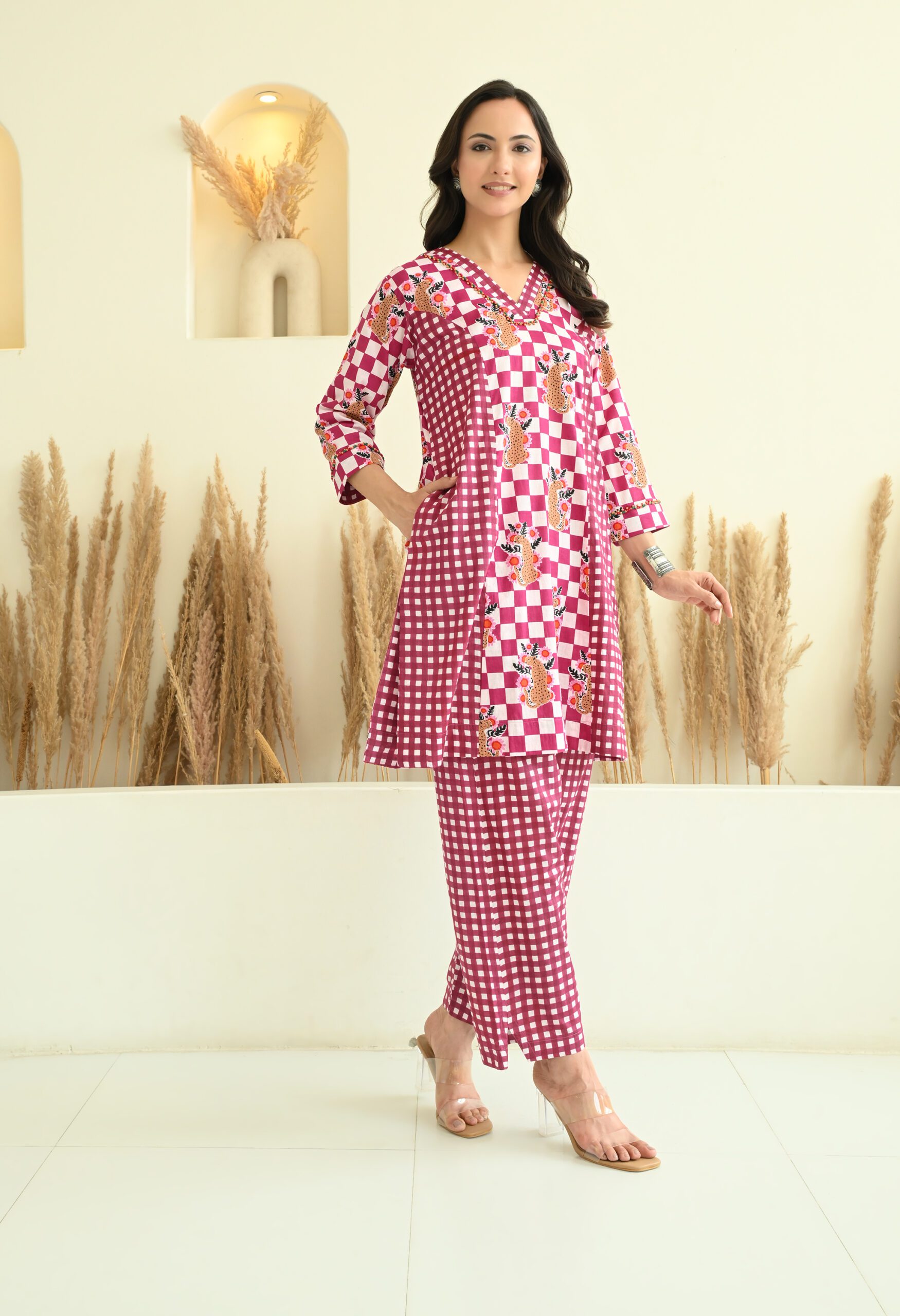 Checks & Animal Printed Short Kurta Pants Co-Ord Set - Image 2