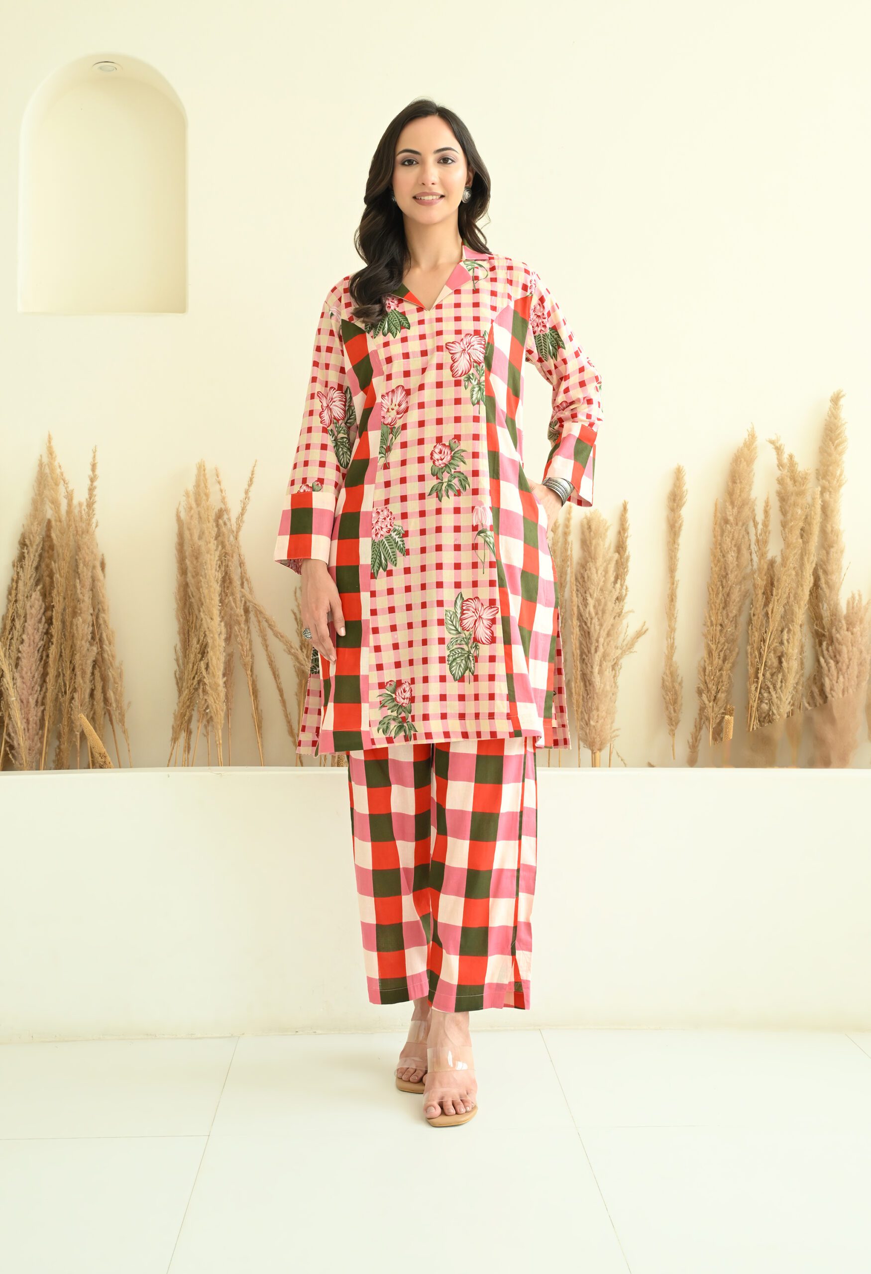 Floral and Checks Printed Short Kurta Pants Co-Ord Set