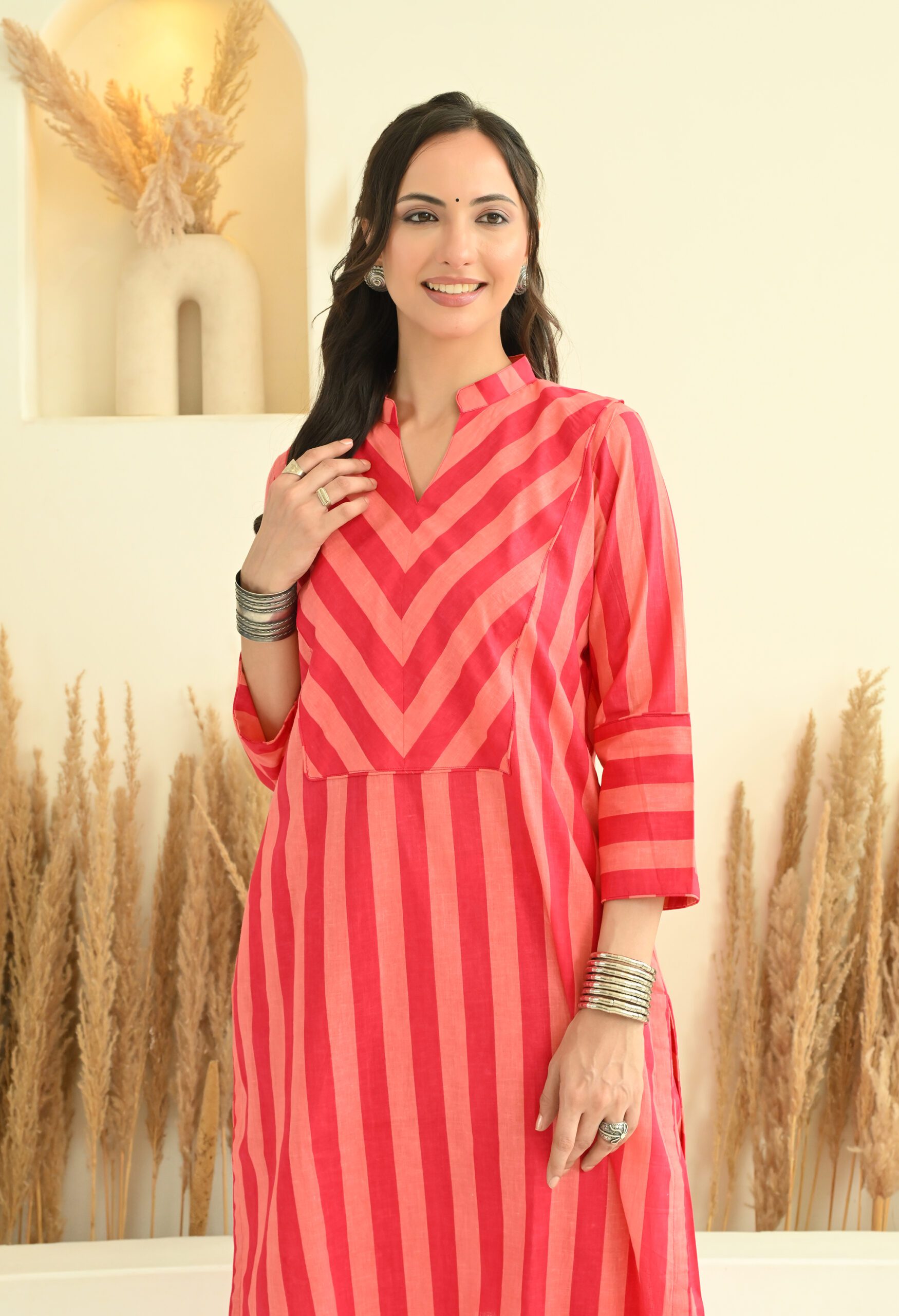 Stripes Printed Kurta and Pants Co-ord Set - Image 3