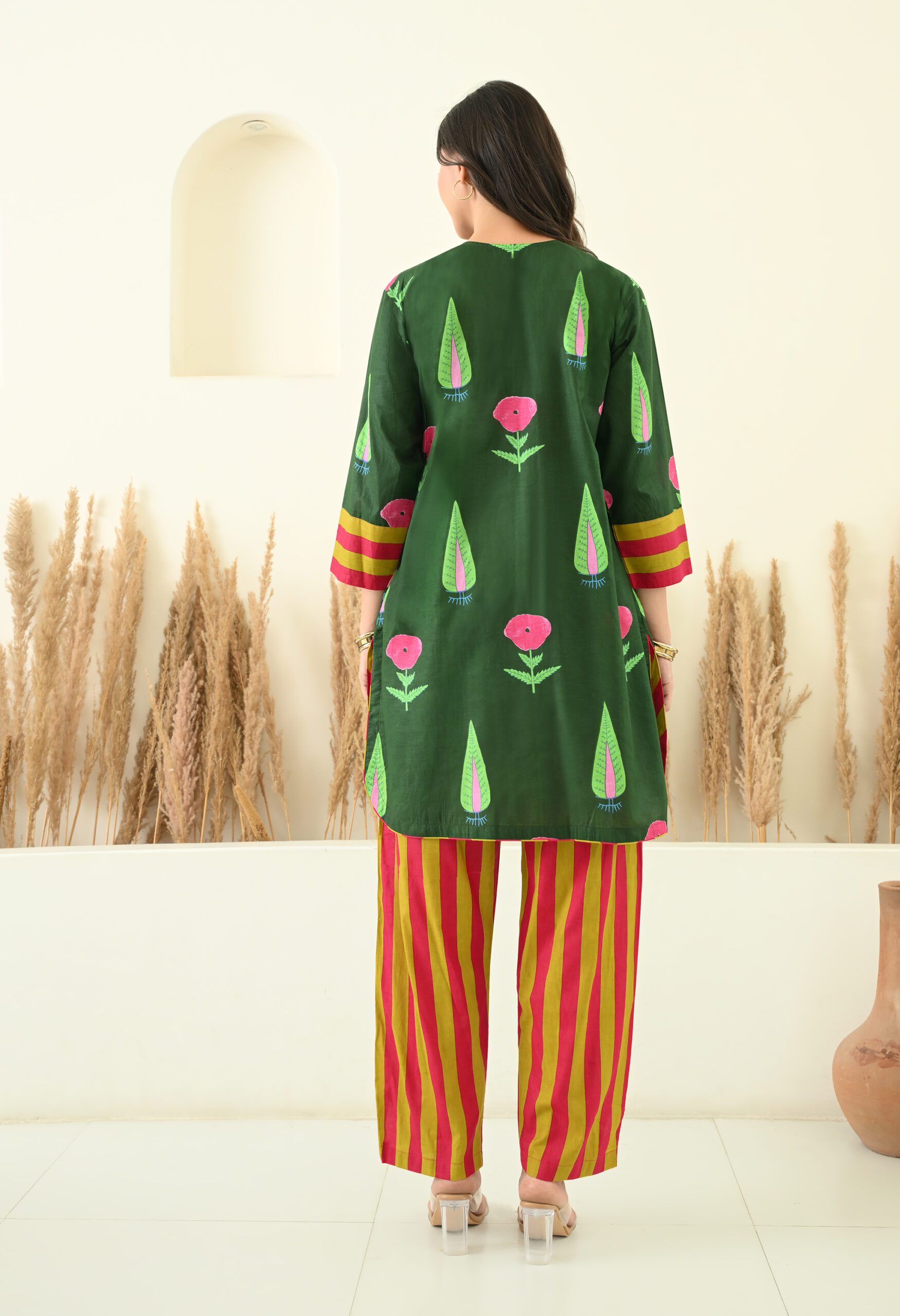 Stripes & Floral Printed Short Kurta Salwar Co-Ord Set - Image 4