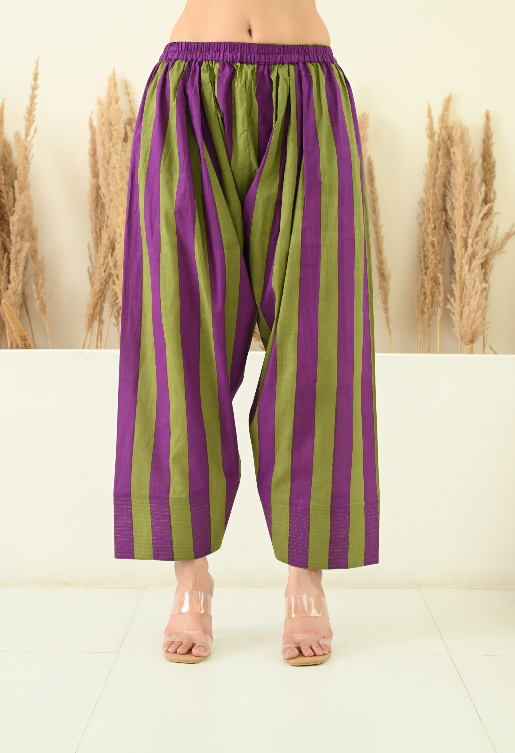 Floral and Stripes Printed Short Kurta Farshi Salwar Set - Image 5