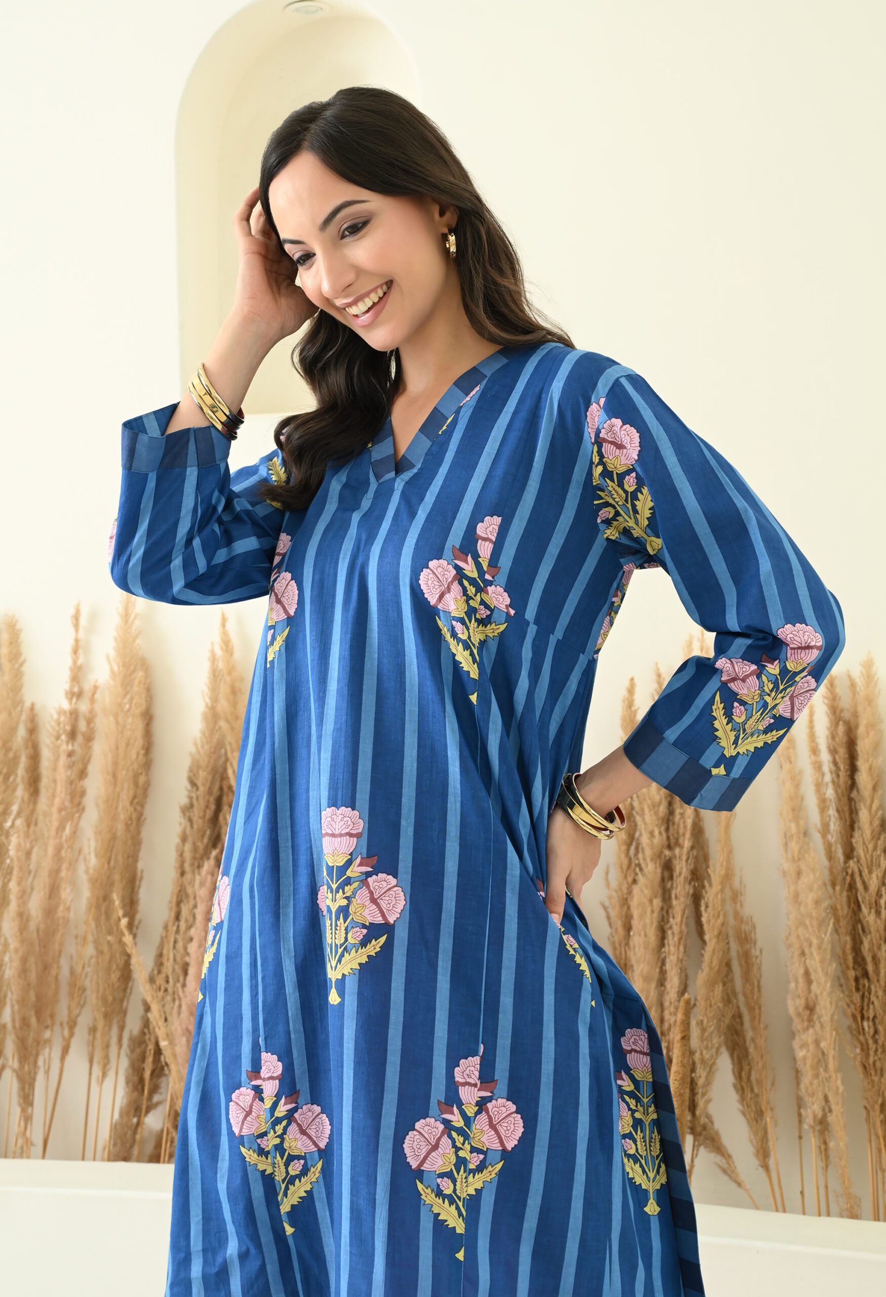Stripes & Floral Printed Salwar Co-ord set - Image 3